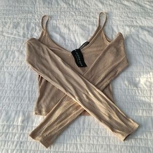 Cold shoulder crop top